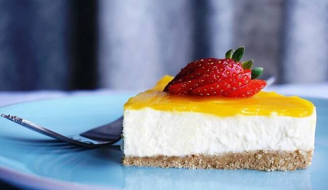 Cheesecake - luxusní dezert pro příjemný chuťový a estetický zážitek. Jak udělat pečený i nepečený