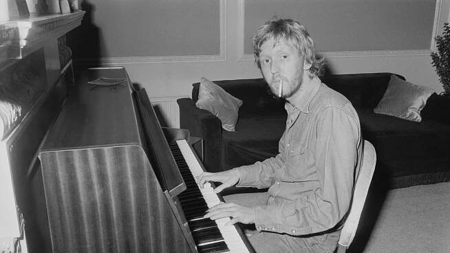 The Death of Cass Elliot and Keith Moon at Harry Nilsson's Macabre Mayfair Flat - Flashbak