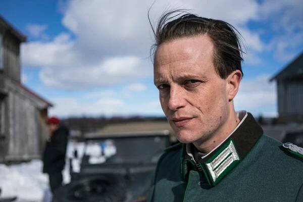 August Diehl - The Birdcatcher - Promo