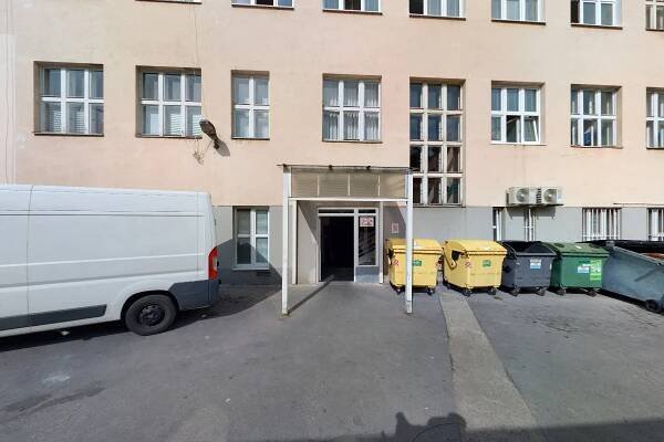 Chirurgická ambulance - Fakultní nemocnice Královské Vinohrady foto 2