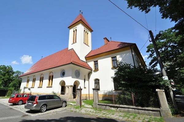 V Meziříčí startují plošné opravy silnic, omezí motoristy i hromadnou dopravu