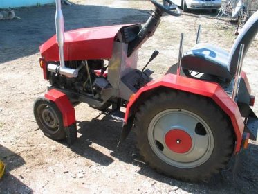 Moj maly traktorek SAM z Fiata126p - elektroda.pl
