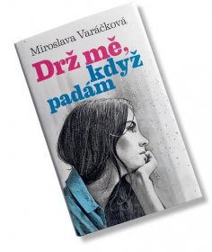 Literární recenze: kniha Drž mě, když padám od Slovartu – Kulturio.cz