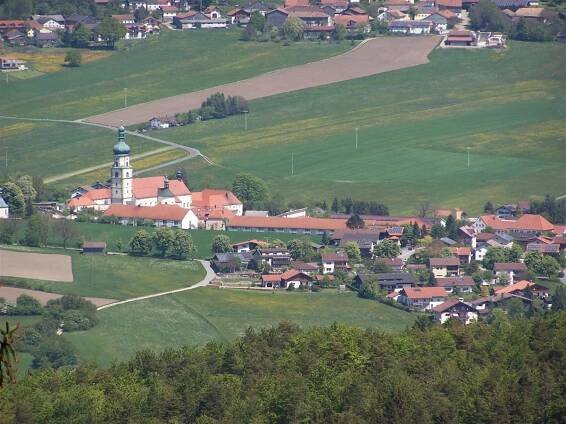 hany.info - Výstup na Schwarzriegel (1079 m), Hohenbogen, Neukirchen beim Heiligen Blut, Šumava, národní park