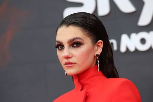 Emily Carey said that they were initially afraid of sex scenes due to their violent nature. 