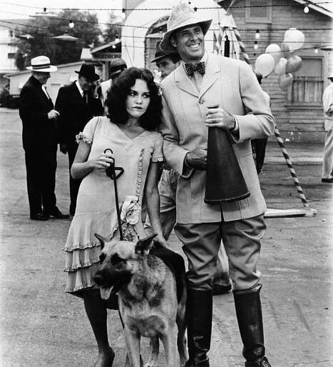 WON TON TON, THE DOG WHO SAVED HOLLYWOOD, Madeline Kahn, Bruce Dern, 1976