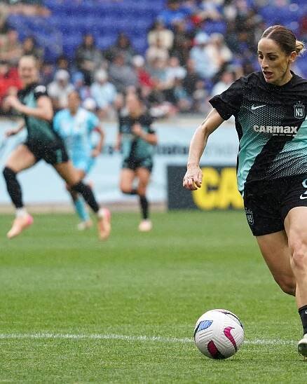 NWSL top scorer Gonzalez signs contract extension with Gotham FC