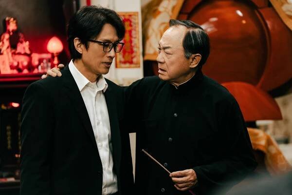 Hong Kong comedy icons Dayo Wong (left) and Michael Hui in The Last Dance. Photo: Emperor Motion Pictures