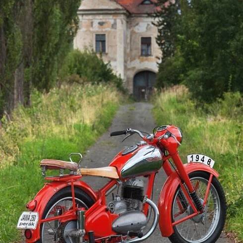 Muzeum historických vozidel 40