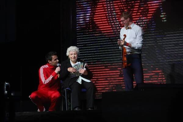 Budějčáci zahájili koncert Leoše Mareše