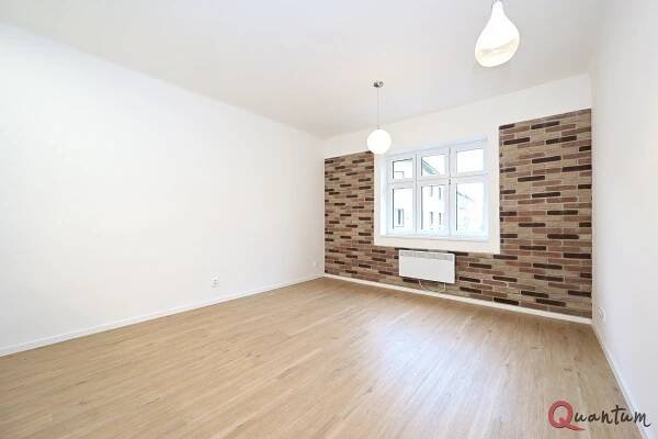 Pronájem bytu 1+kk, 36m2, Nad Primaskou, Praha 10 - Strašnice | Quantum reality