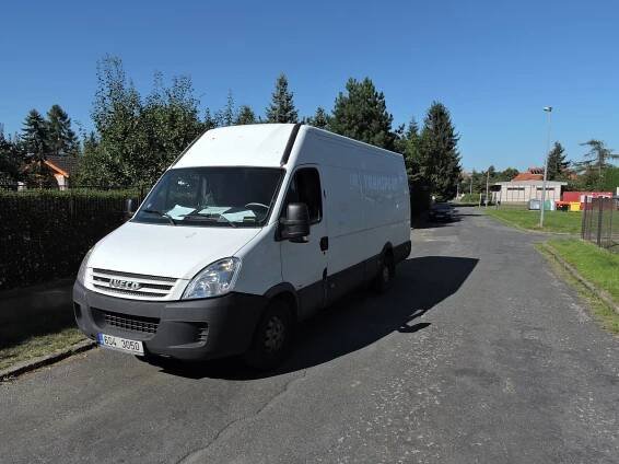 Pronájem dodávky Iveco Daily Maxi, Praha, Kunratice, Půjčovna dodávek AUTOBONY