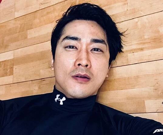 Song Seung-heon Biography - Facts, Childhood, Family Life & Achievements