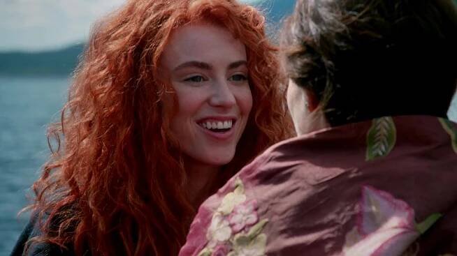 Bylo, nebylo - Medvěd a luk - Z filmu - Amy Manson