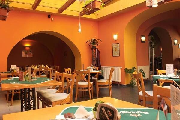 PŘEDSTAVUJEME - Hospůdka roku 2010: Restaurace Goliáš, Olomouc