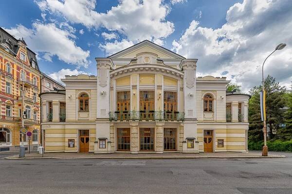 Fotogalerie • Městské divadlo Mariánské lázně (Historická budova) • Mapy.com