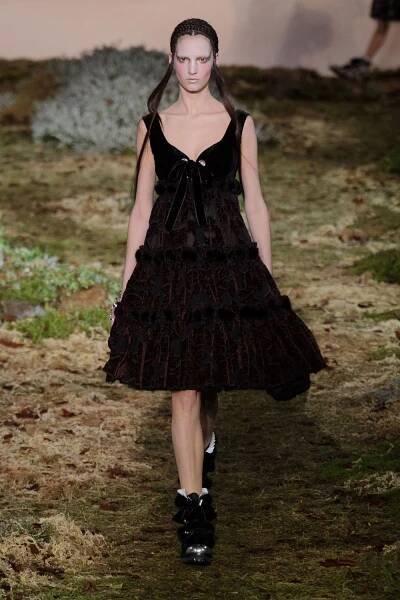 Alexander McQueen AW14, Paris Fashion Week