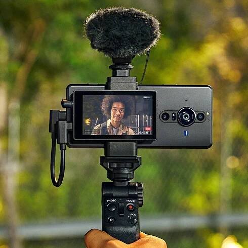 vlog monitor 7 1000x1000x