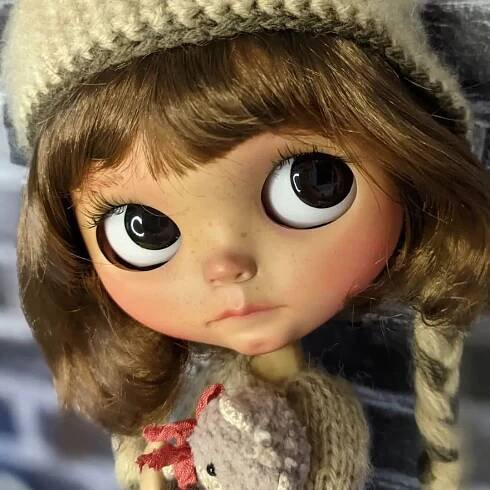 Iriska Blythe - Blythe doll customizer