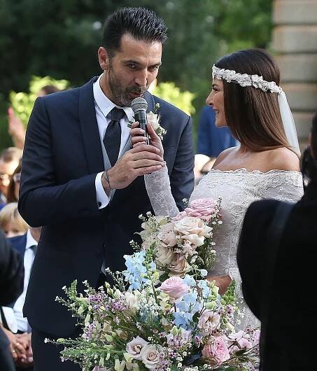 Gigi Buffon při svatbě s Ilarií urazil Alenu Šeredovou před zraky jejich synů: Hosté zůstali v šoku, píše italský tisk