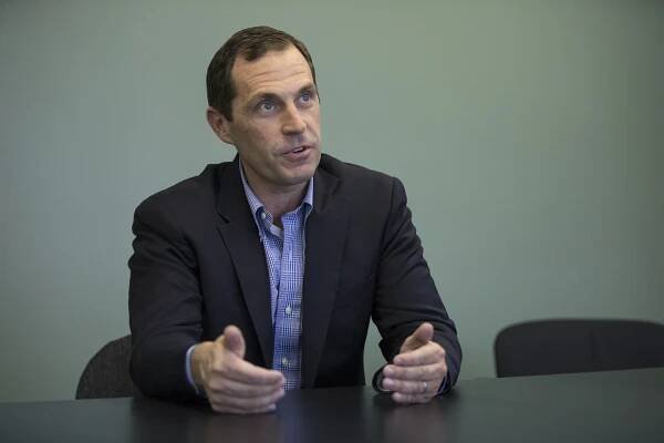 Democrat Jason Crow set to move into 6th Congressional District to boost challenge to Coffman - Sentinel Colorado