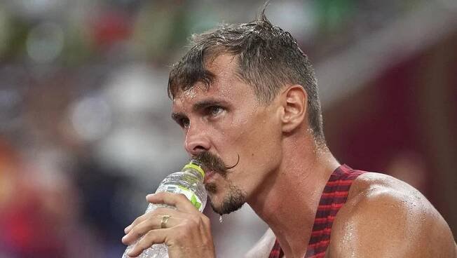 Helcelet je v desetiboji osmnáctý, Warner vede o 141 bodů - Sport.cz