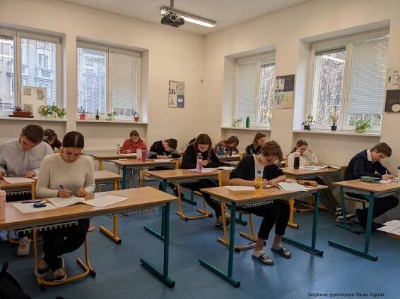 Jsme tím správným zkušebním místem pro žákovský DELF! | Novinky | Aktuálně | Jazykové gymnázium Pavla Tigrida, Ostrava-Poruba