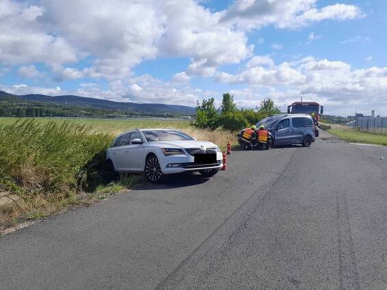 Jednotka ze stanice Klášterec nad Ohří vyjela k dopravní nehodě… | POŽÁRY.cz - ohnisko žhavých zpráv | hasiči aktuálně