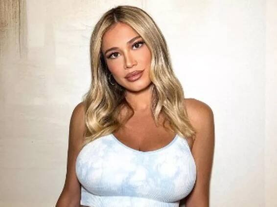 Loris Karius' hot pregnant WAG Diletta Leotta's assets 'getting bigger' as fans rejoice
