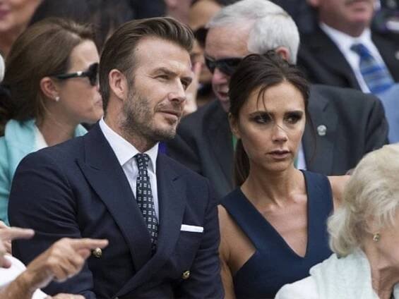 Fotbalová ikona David Beckham s manželkou Viktorií na finále Wimbledonu.