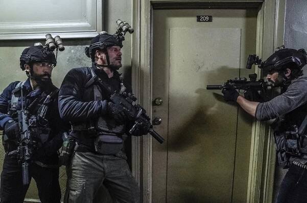 Tým SEAL - Never Out of the Fight - Z filmu - Neil Brown Jr., David Boreanaz, Justin Melnick
