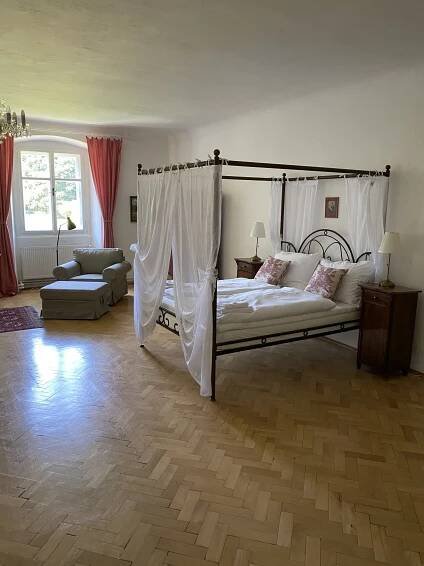 Romance Suite in Vilémov Castle in the Vysočina Region, Czech Republic | Bohemian Castle Hotel Vilémov