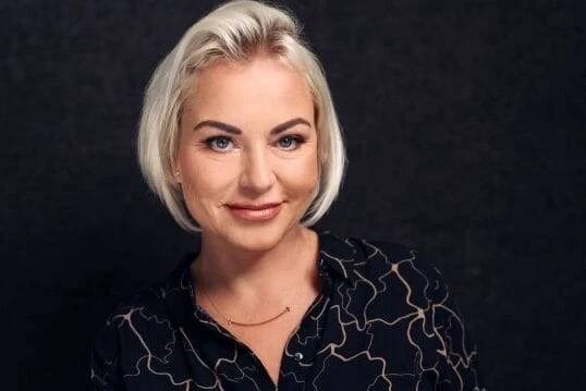 Martina Pártlová : kontakt : koncert. Úžasný hlas a hudební talent.