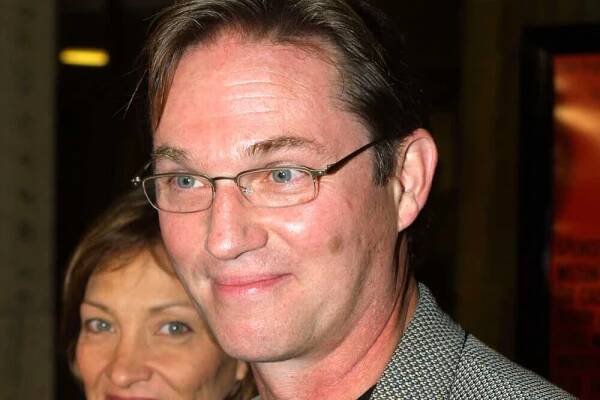 Here is Why Richard Thomas left "The Waltons" 1