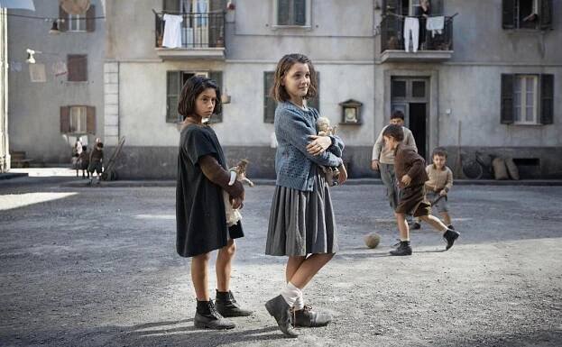Fenomén jménem Elena Ferrante. Slavná spisovatelka už přes 30 let skrývá svoji identitu