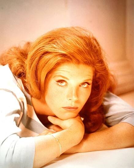 Samantha Eggar Poses With Her Chin Resting In Her Hand Circa 1970.