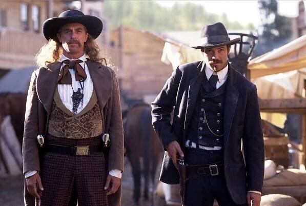 Deadwood - Deadwood - Z filmu - Keith Carradine, Timothy Olyphant