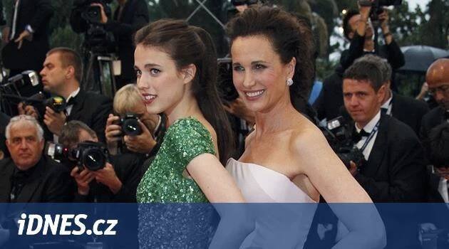 Z výběru partnerů mé matky jsem šílela, říká dcera Andie MacDowellové - iDNES.cz