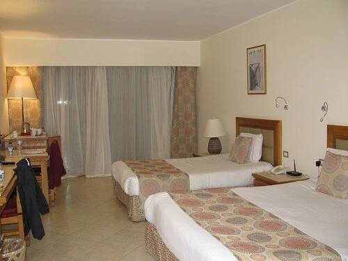 Room & Suite