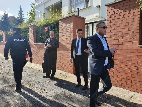 VIDEO: Summit v Praze. Erdogan pozdravil krajany, státníky vítal Fiala