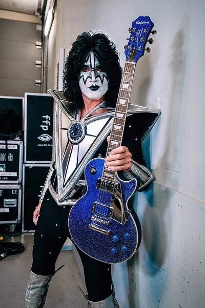 Epiphone Tommy Thayer Electric Blue Les Paul Outfit | frontman.cz
