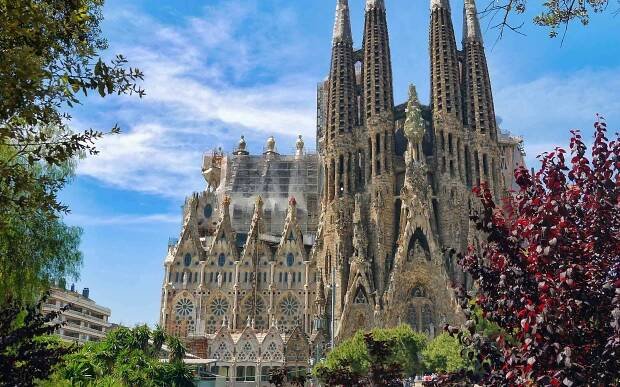 Top 4 Sagrada Familia Guided Tours