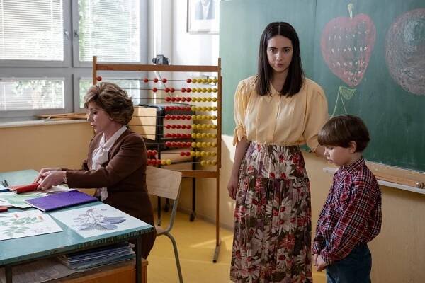 Gabriela Dzuríková, Ráchel Šoltésová, Liam Nemček - Sľub - Season 1 - Z filmu