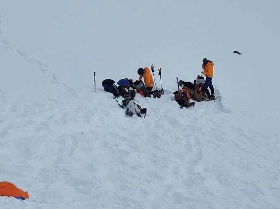 Tragédie se stala u ledovce Knik na Aljašce.