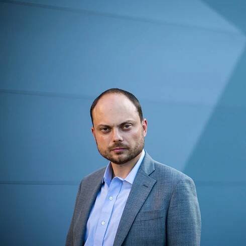 Who Is Vladimir Kara-Murza, Russian Opposition Activist?