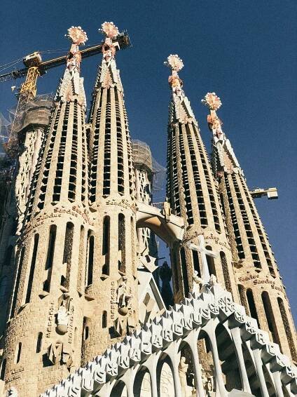 I'm going to Barcelona, b*tches!
