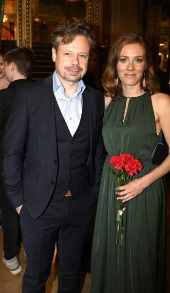 Rodina Aloise Švehlíka: Herce na premiéře zastoupila manželka, vnučky a dcera, vdaná za potápěče z Účastníků zájezdu