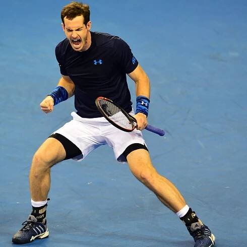 Davis Cup 2015: Andy Murray beats John Isner in straight sets to take GB to quarter-finals