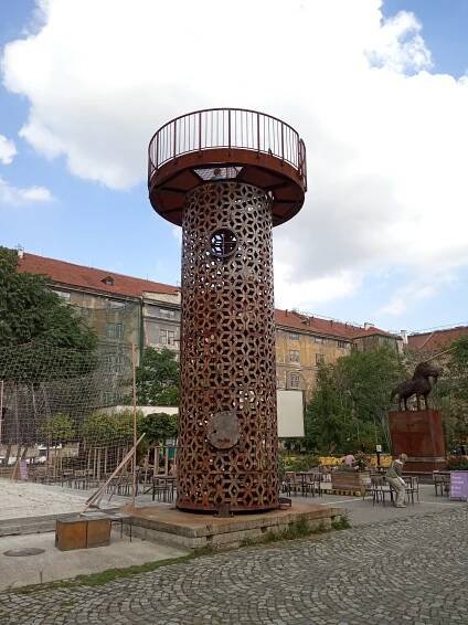 Soubor:Praha Karlin Kasarna g.jpg