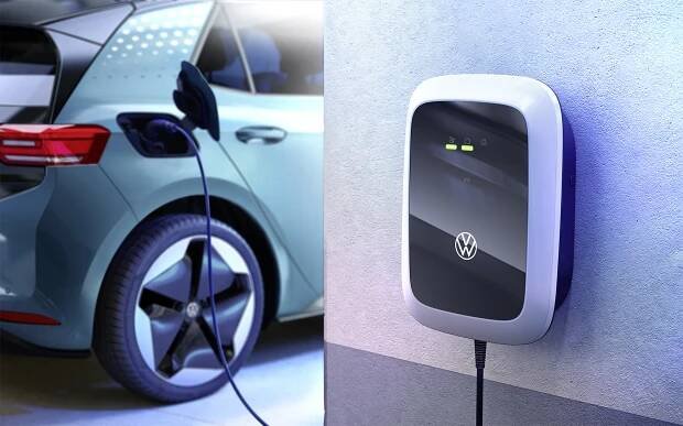 Nabíjecí stanice zvládne 11kW nabíjení a je vybavena konektorem Type 2. Lze s ní tedy nabíjet i vozy jiných značek. K dispozici jsou tři varianty, které se liší pouze funkcemi. Základní verze ID. Charger stojí 399 eur (10.650 Kč). Volkswagen